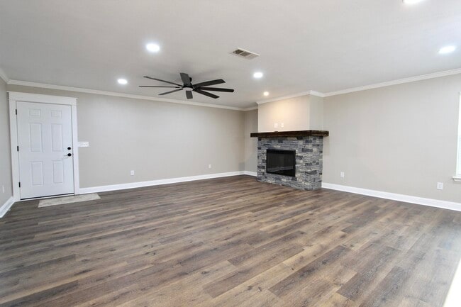 Building Photo - 4052 Randi Rd