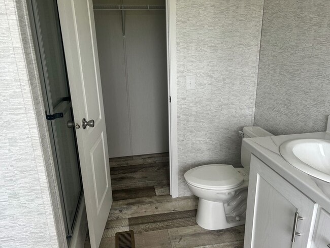 Building Photo - New Home! 3 Bedroom/2 Bath