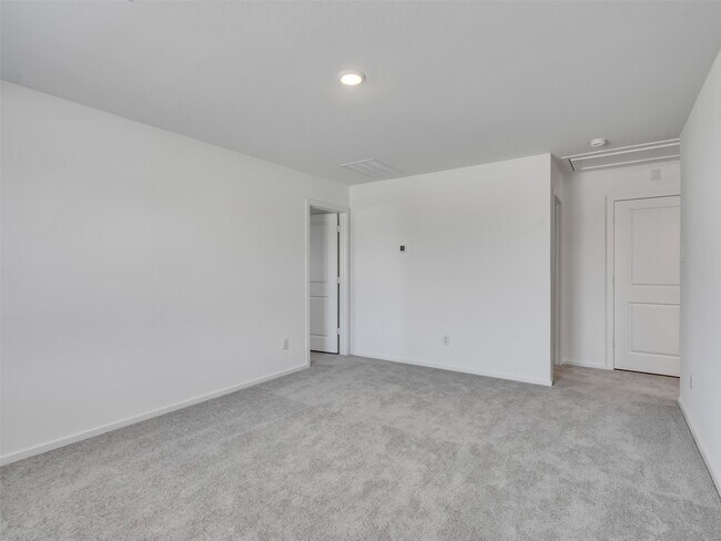 Building Photo - 921 Capracotta Dr