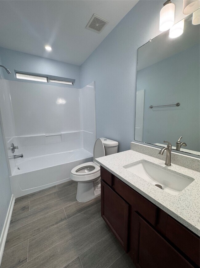 Building Photo - 18923 Larkspur Hills Dr