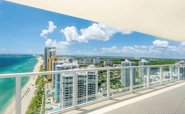 Building Photo - 16699 Collins Ave