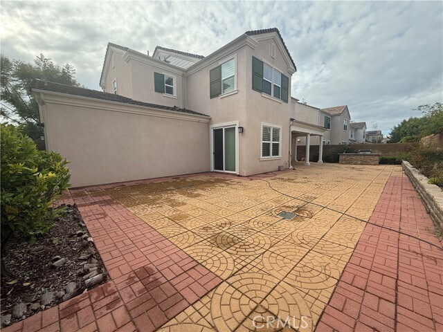 Building Photo - 109 Sideways