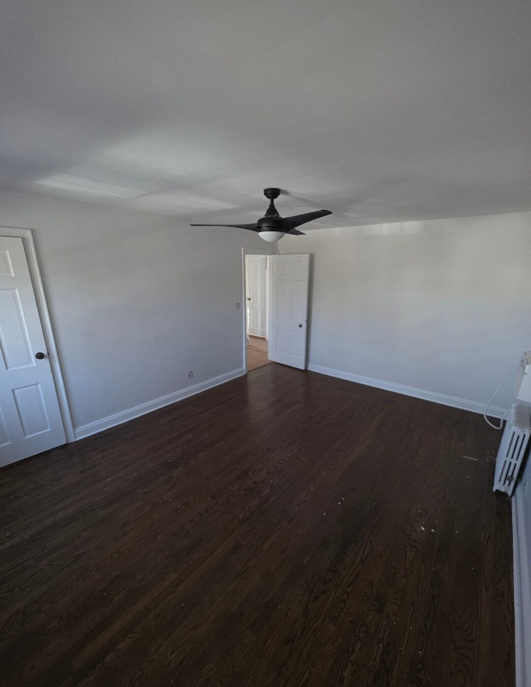 Building Photo - 11 Lawrence Ave