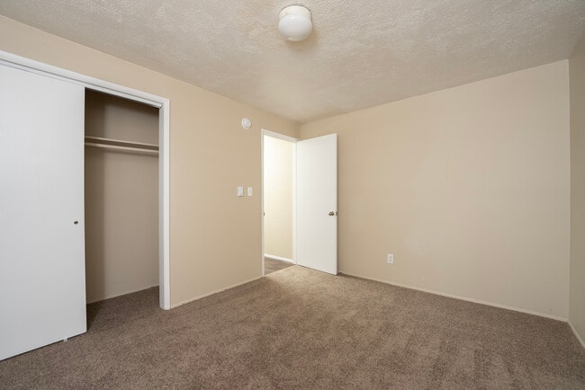 2 Bedroom 1 Bath Deluxe 810 Sq Ft - 601 Jackson Apartments