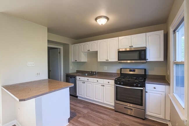 Building Photo - 8507 Gradien Dr