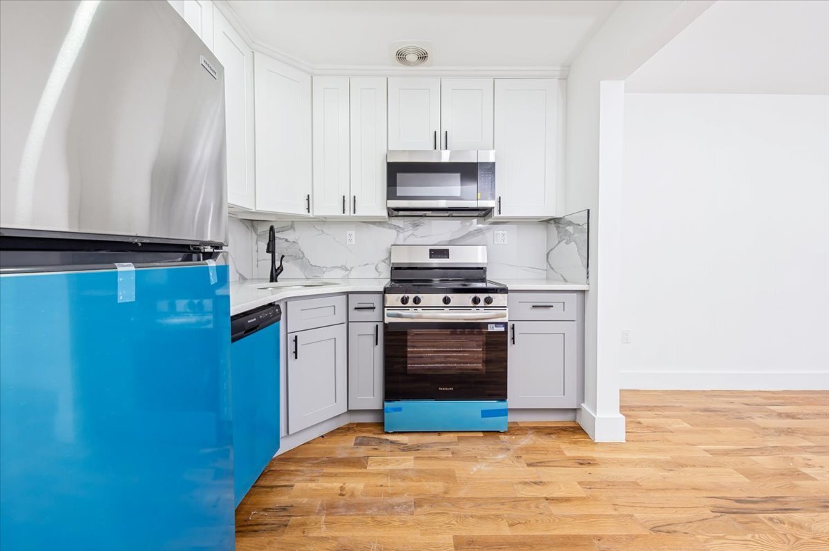 Building Photo - 218-36 133rd Rd