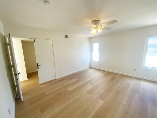 Building Photo - 44 Half Moon Bend