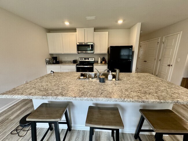 Building Photo - 6169 Native Dancer Wy