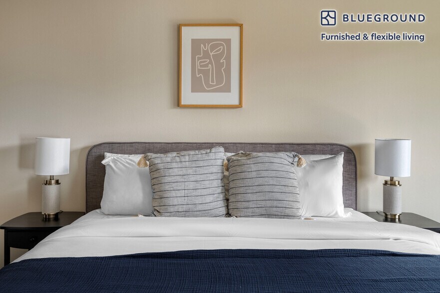 Building Photo - 7011 Sunne Ln