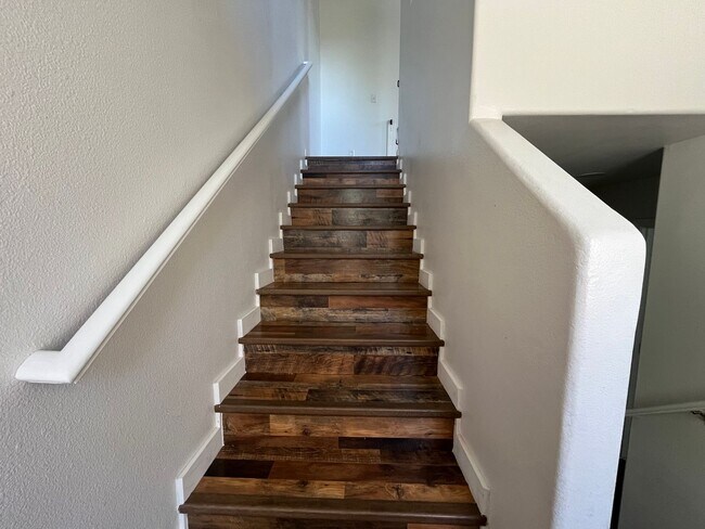Building Photo - Charming 3 bedroom home in Paso Robles