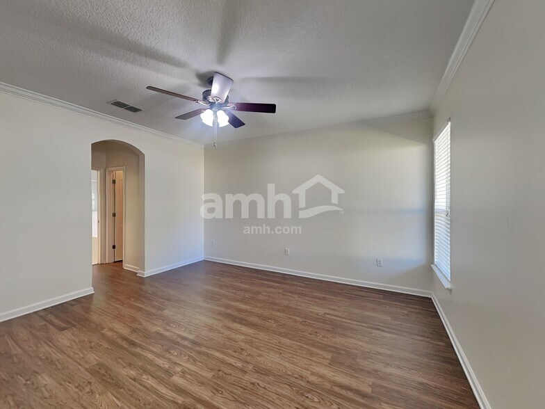 Building Photo - 2532 Creekfront Dr