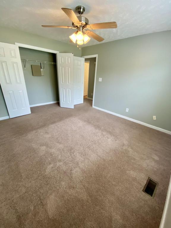 Building Photo - 8229 Foxtrail Dr