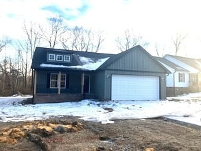 Building Photo - Brand New Beautiful Home with 2 car garage and appls!
