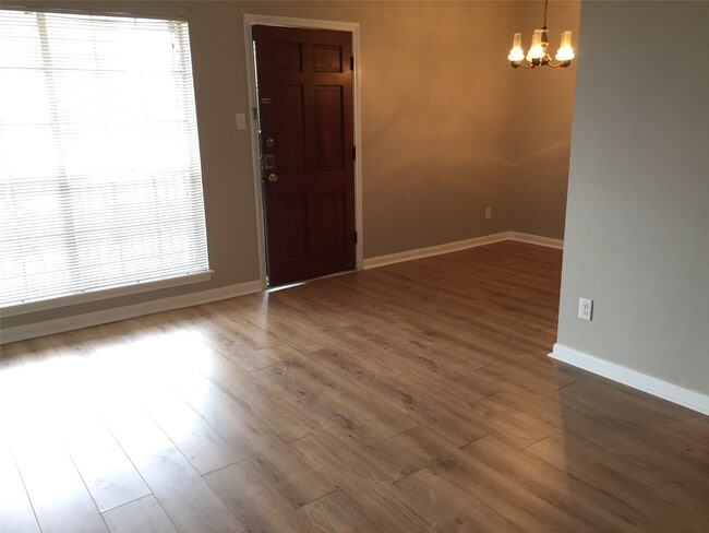 Building Photo - 1500 Woodhead St