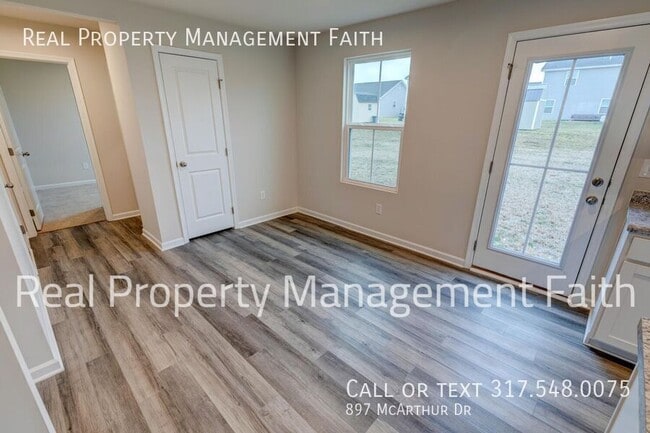 Building Photo - 897 McArthur Dr