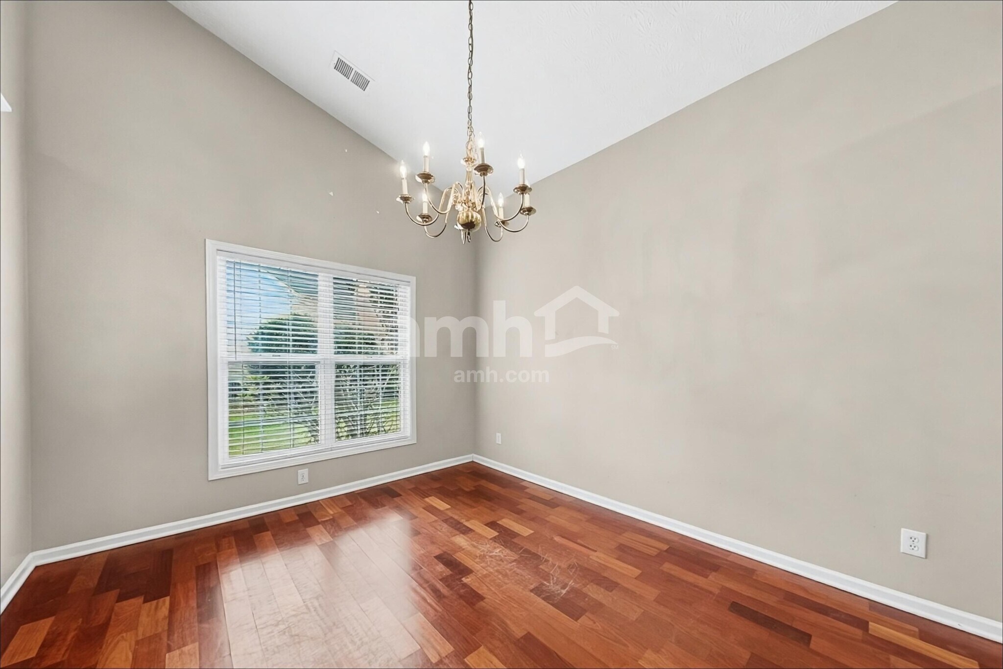 Building Photo - 3262 Millhollow Ter
