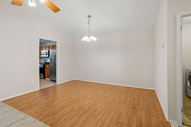 Building Photo - 101 Stoneham Dr