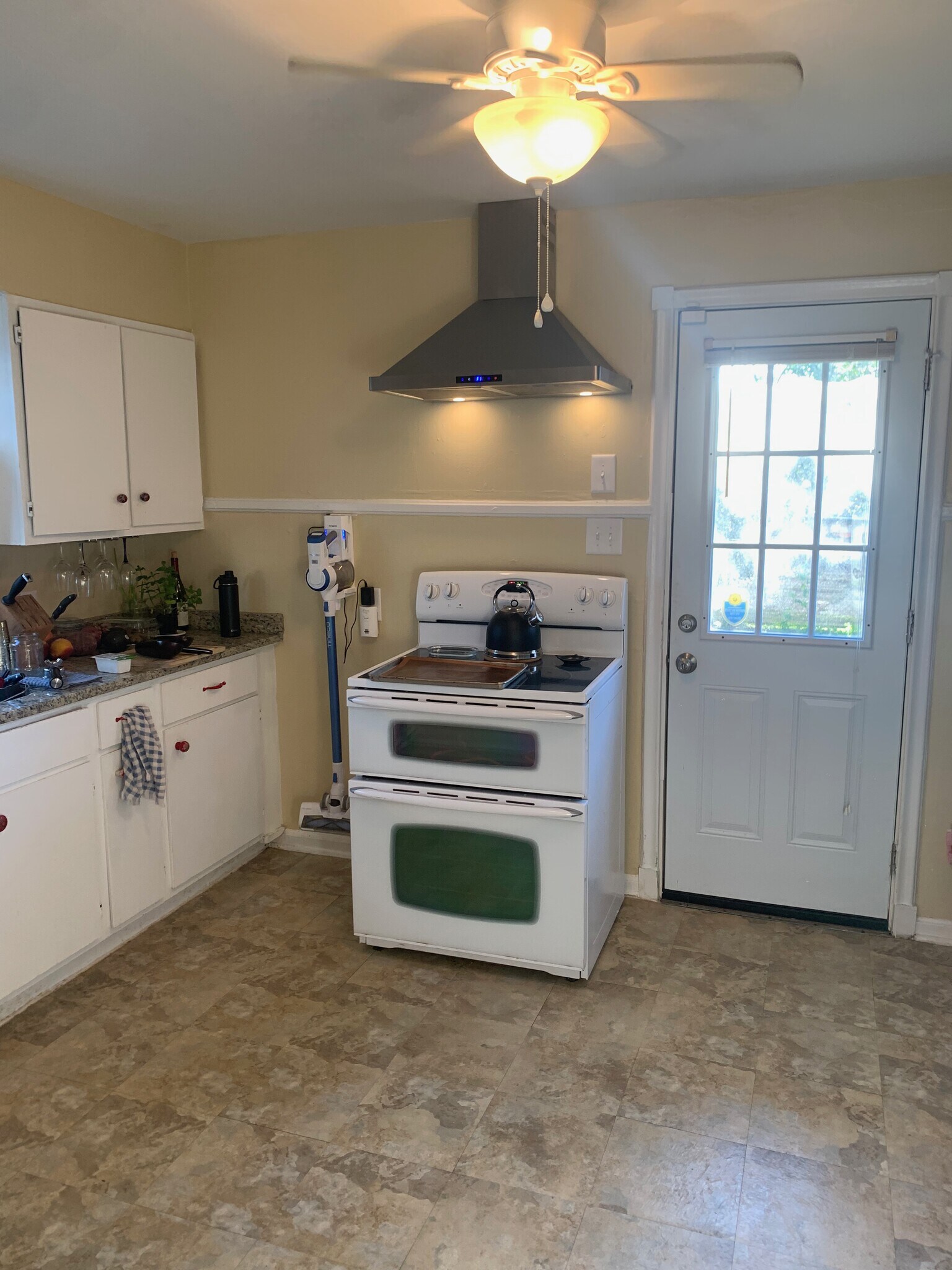6 - Kitchen 3 - 810 Rittiner Dr
