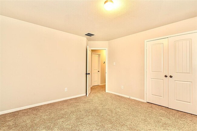 Building Photo - 24918 Adami Veduta Ct