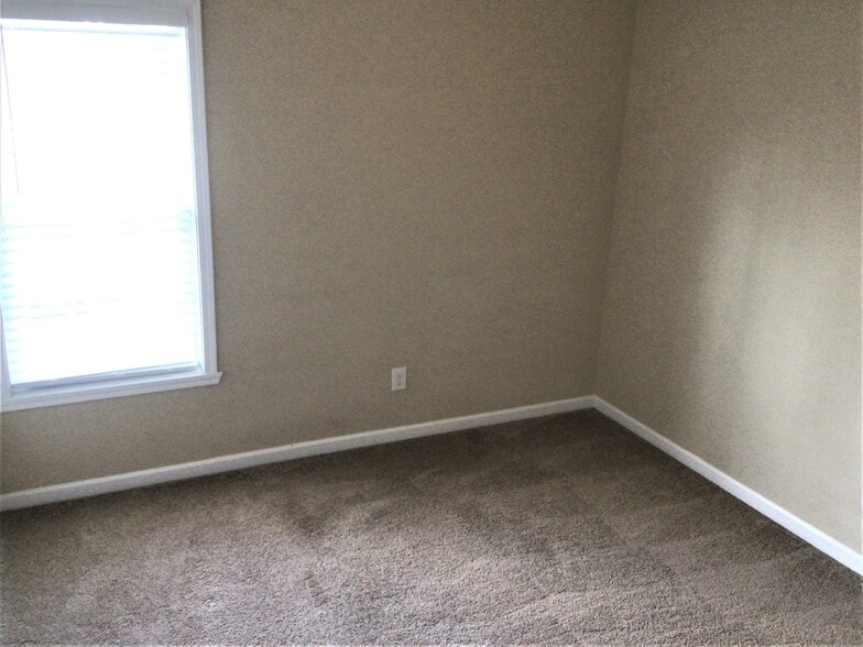 Building Photo - 4030 Tarrant Trace Cir