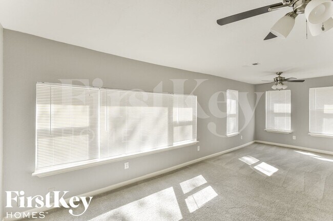 Building Photo - 2502 Costa Mesa Dr