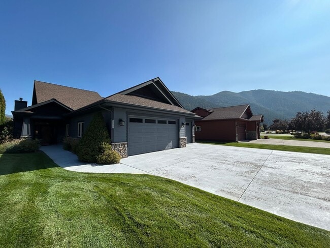Building Photo - Gorgeous 4 Bedroom in Desirable East Missoula!