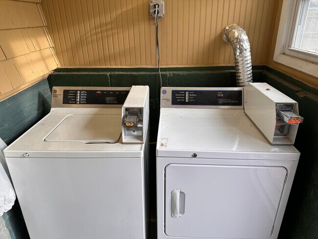 Laundry - 229 Walnut St