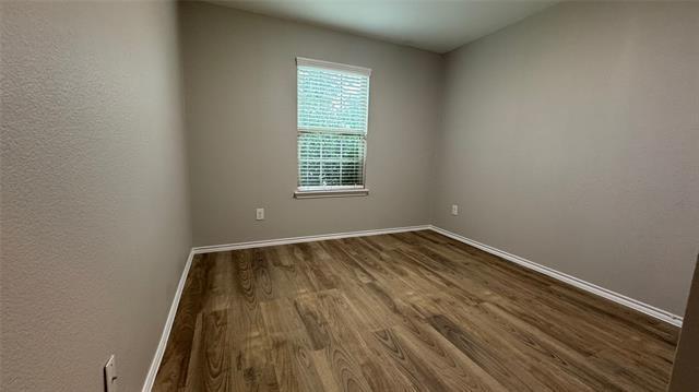 Building Photo - 1404 Chrome St