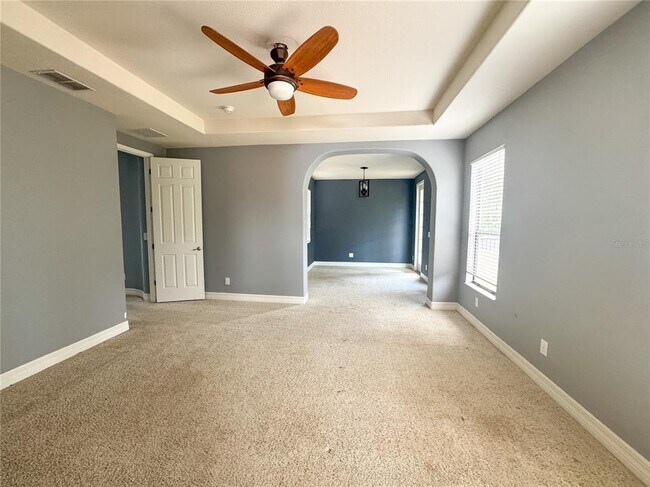 Building Photo - 20318 Chestnut Grove Dr