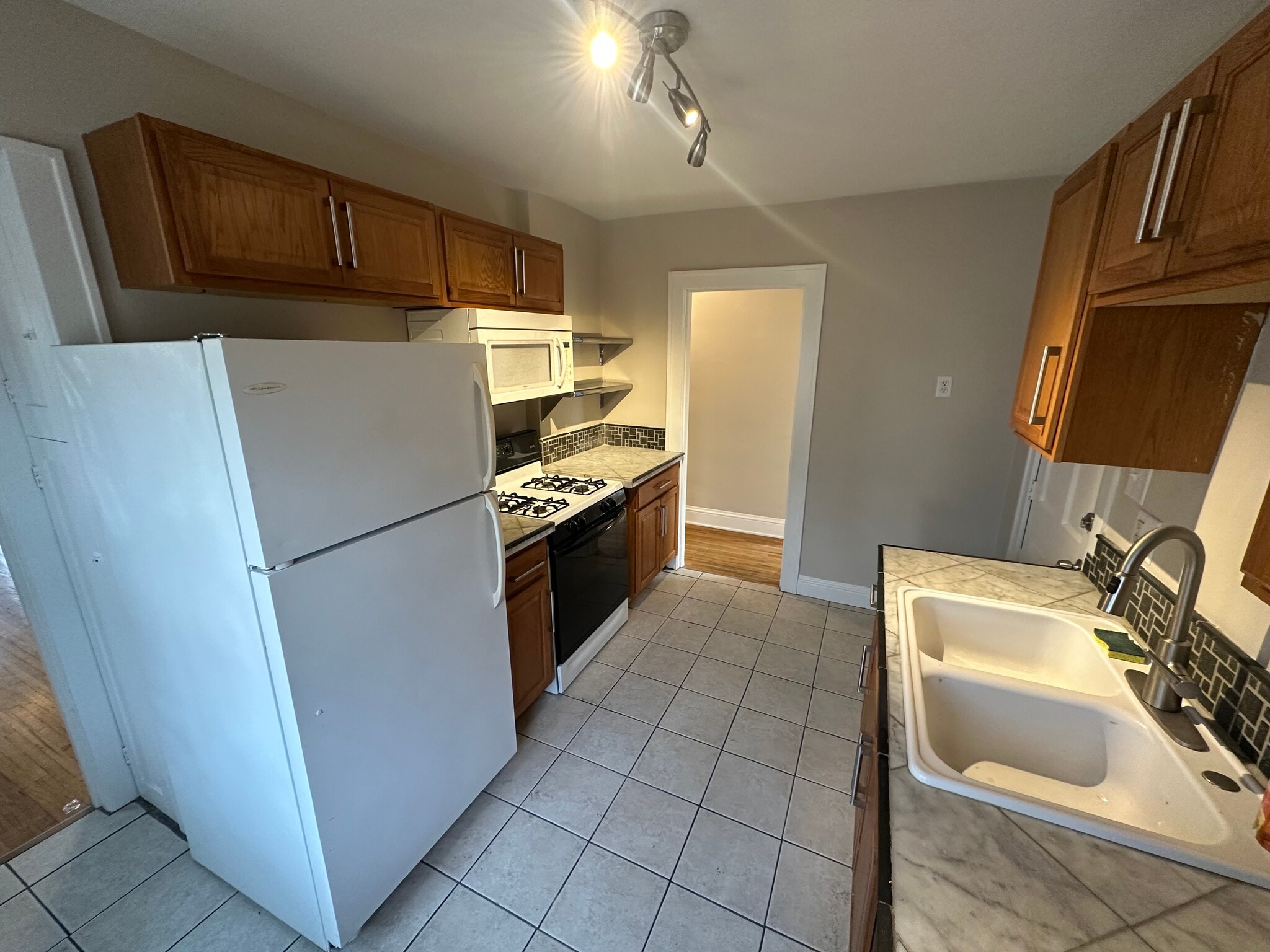 Building Photo - 235 Logan Ave N