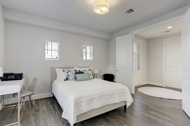 Building Photo - 2727 Dolce Oaks Dr