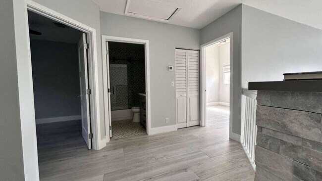 Building Photo - 50 Desford Ln