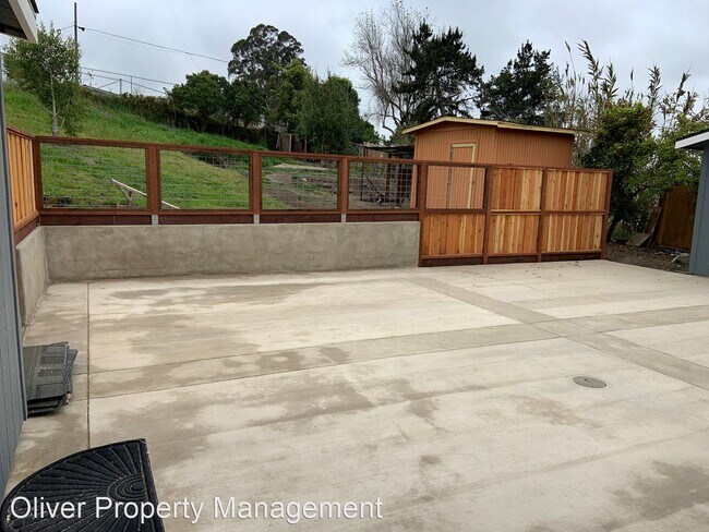 Building Photo - 3 br, 1 bath House - 19 A Miller Rd
