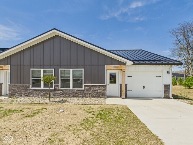 Building Photo - 9904 Bison Dr