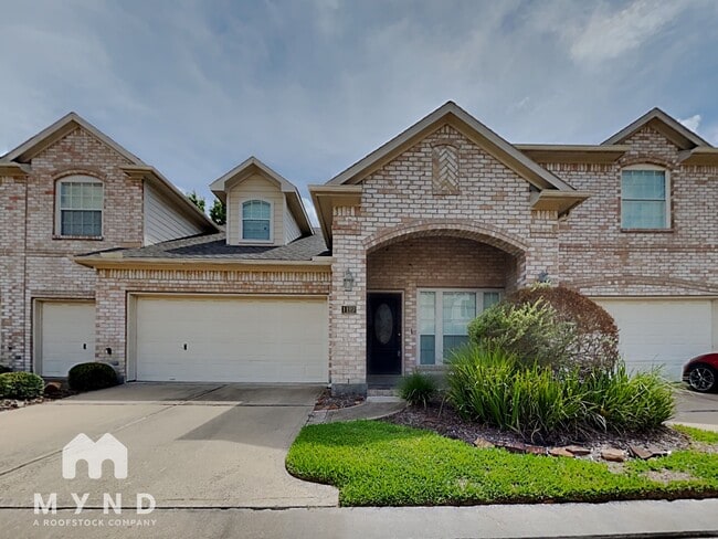 Building Photo - 1127 Enclave Square E