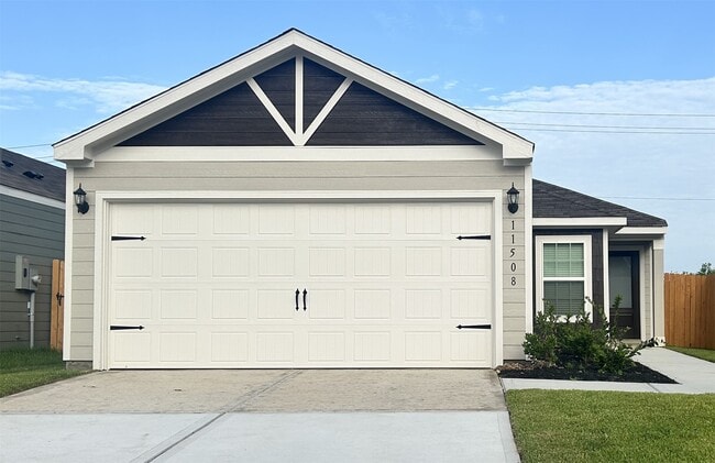 Primary Photo - 11508 Texas Spg Dr