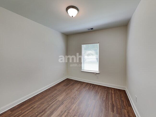Building Photo - 6207 Bridlewood Ln