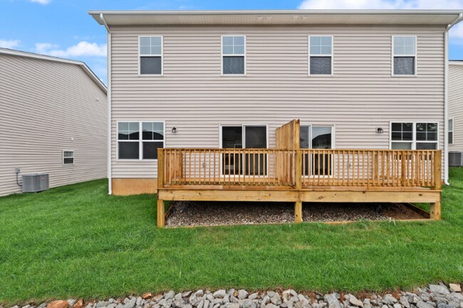 Building Photo - 1577 CYPRESS Cv NW