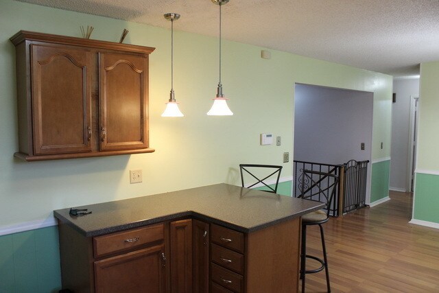 Building Photo - 4 Bedroom, 3 Bath walking distance to Amanda Arnold Elementary!