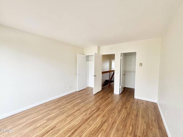 Building Photo - 250 E Surfside Dr