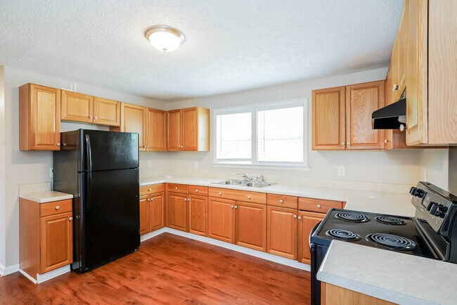 Building Photo - Bright Nashville Home with 4 Bedrooms