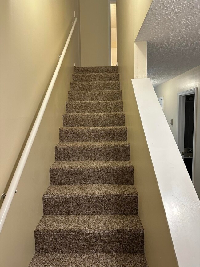 Building Photo - 1021 Excel Ct