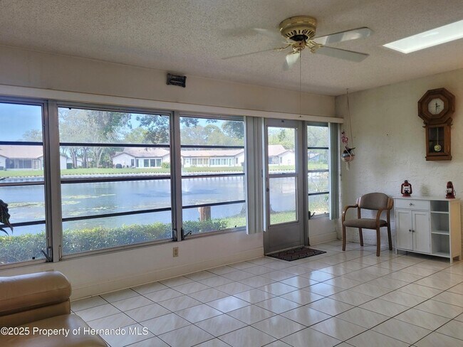 Building Photo - 7559 Heather Walk Dr