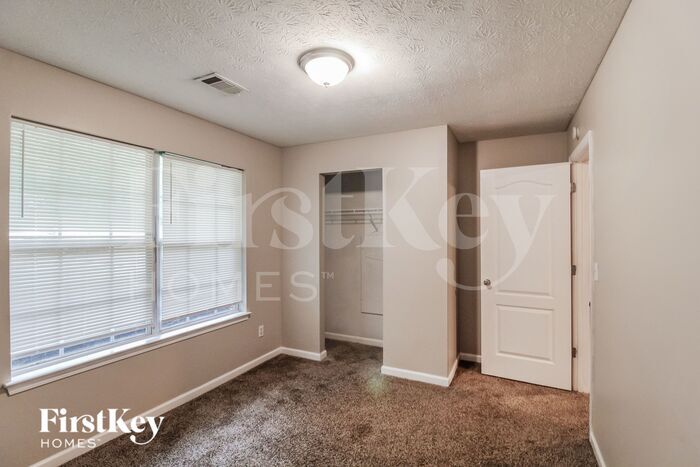 Building Photo - 232 Buckeye tr