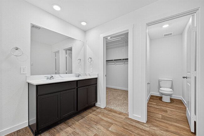 Building Photo - 1546 Cinque Terre Wy