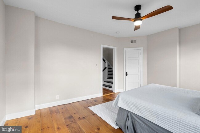 Building Photo - 1616 Kilbourne Pl NW