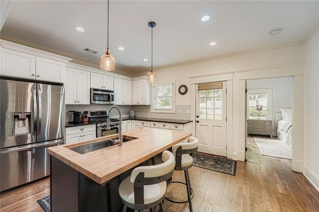 Building Photo - 78 Whitefoord Ave SE