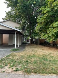 Building Photo - (894) 5th Ave Tri-Plex - 2 Bedroom / 1.5 Bathroom