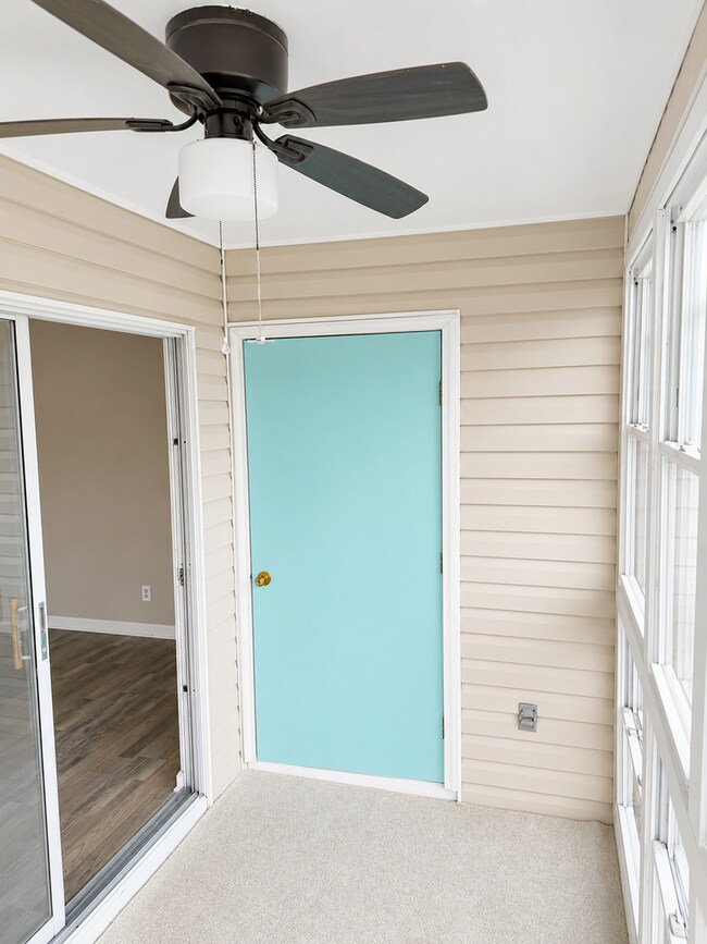 Building Photo - 2257 Huntingdon Dr