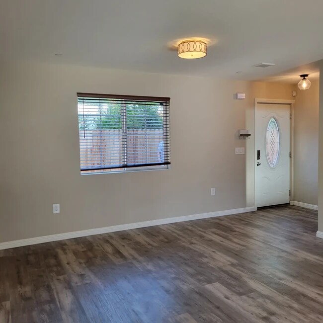 Building Photo - 2220 Norwalk Ave